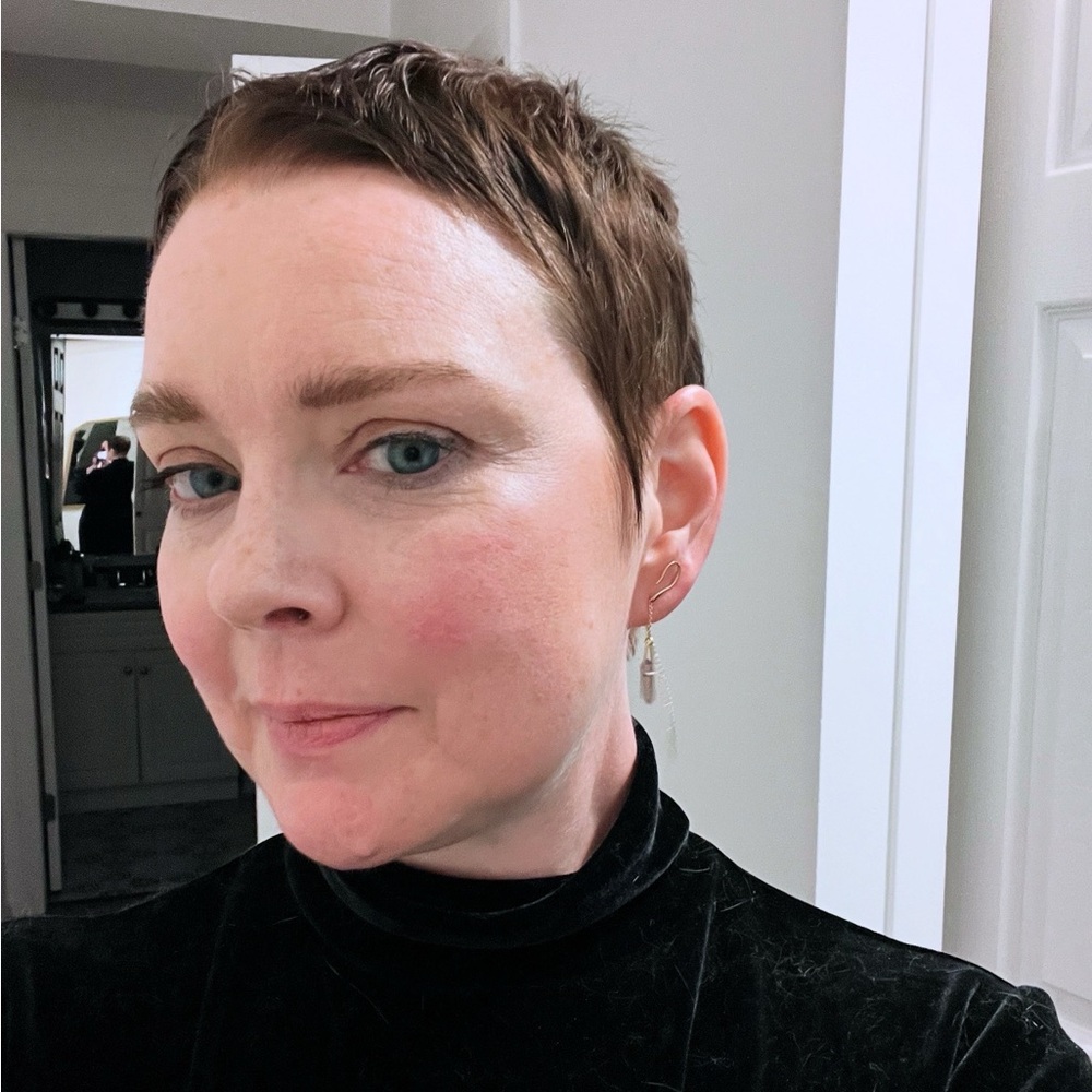 Meet your Posher, Elizabeth